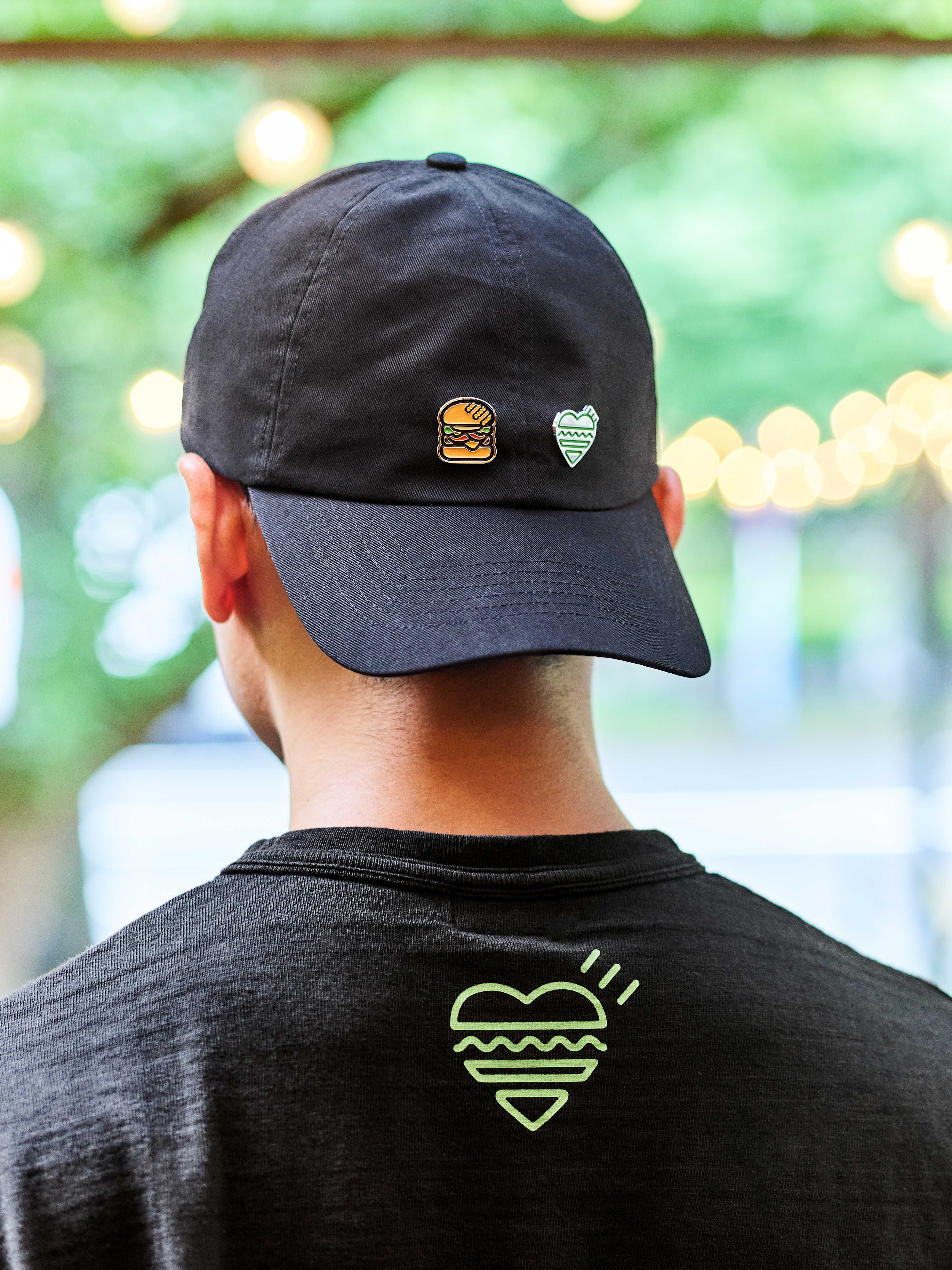 帽子 HUMAN MADE SHAKE SHACK BURGER PASS CASE HUMAN MADE HM x SHAKE SHACK BURGER PASS CASE – HUMAN MADE Inc.